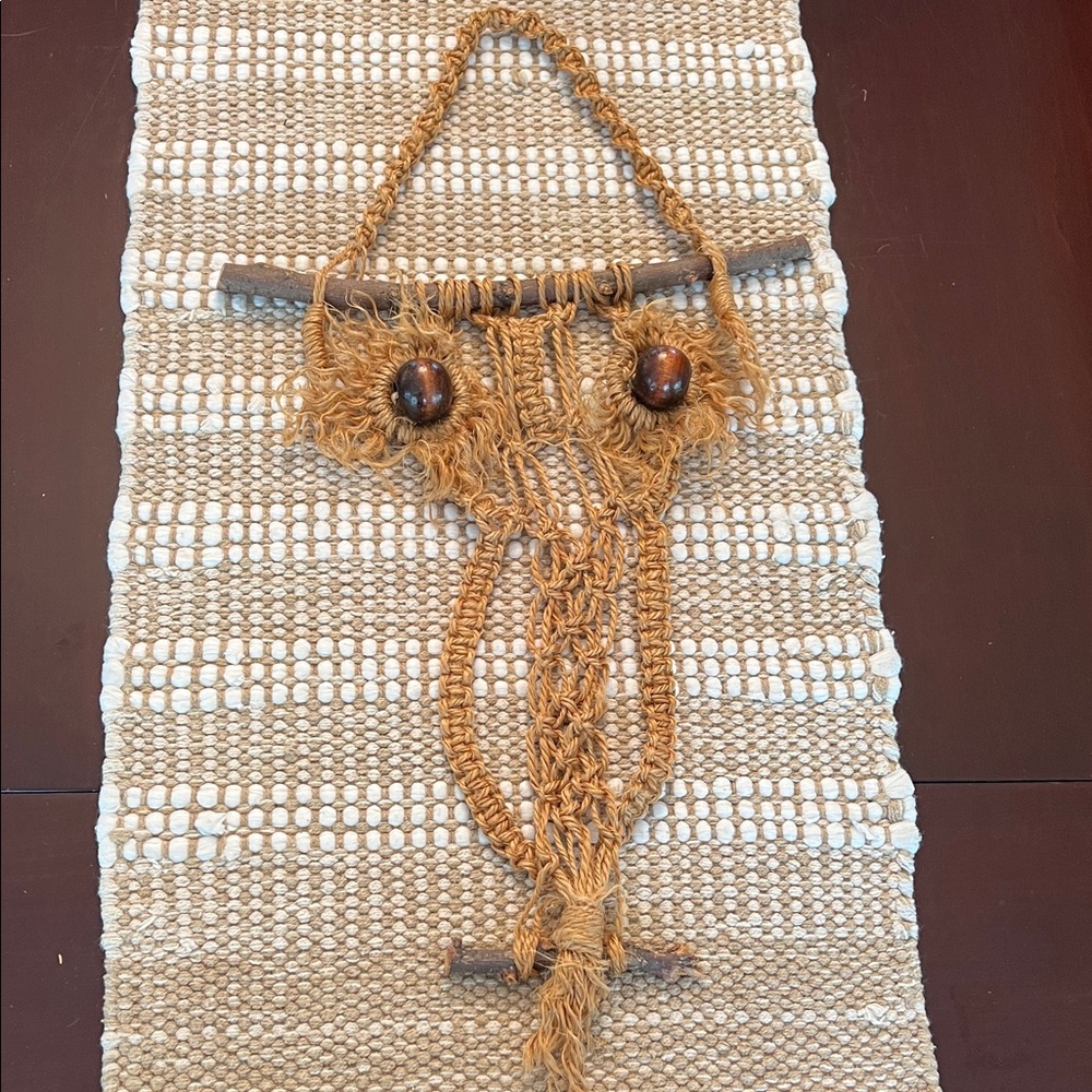 Mid-century jute rope Macrame cord and branch owl wall hanging 24"x13"